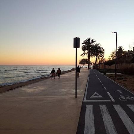 Vivienda De 80M Cuadrados A Dos Minutos Del Mar Apartment Villajoyosa Bagian luar foto